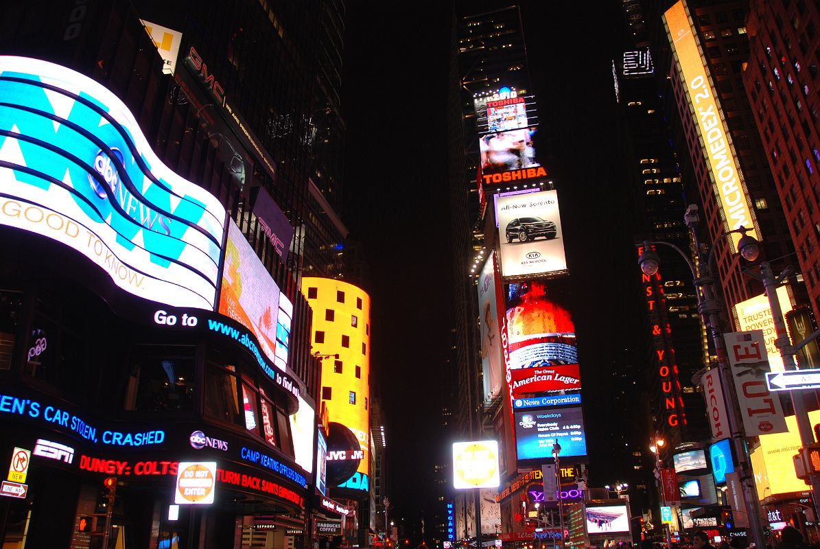 03 New York City Times Square Night - View South To 1 Times Square